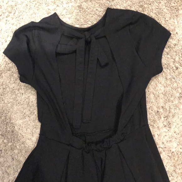 CLASSIC BACKLESS BLACK DRESS - Picture 3 of 4